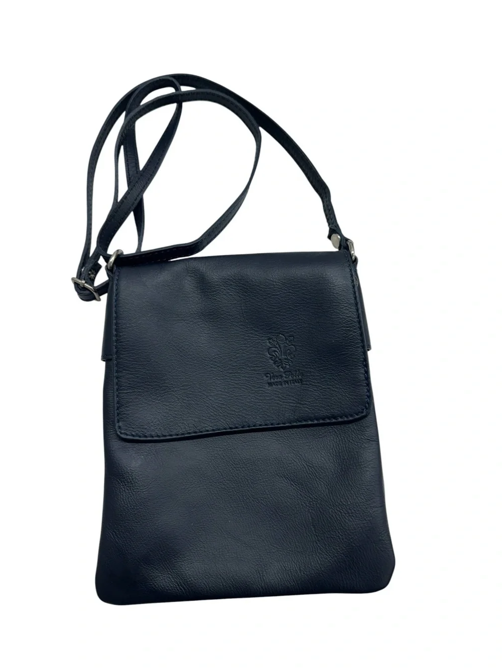 Vera Pelle hands embossed